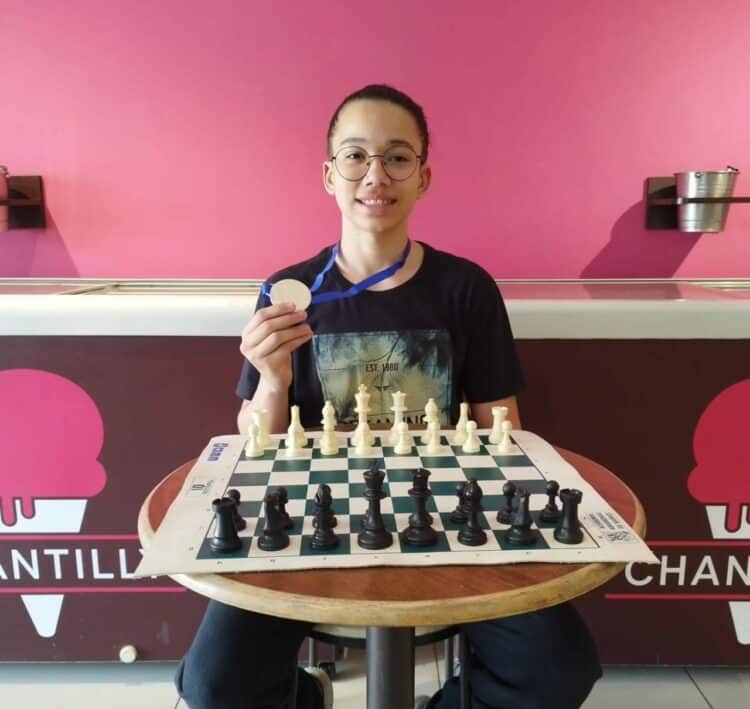 Alunos da Academia Araxaense de Xadrez representarão Araxá em torneio estadual em Uberaba