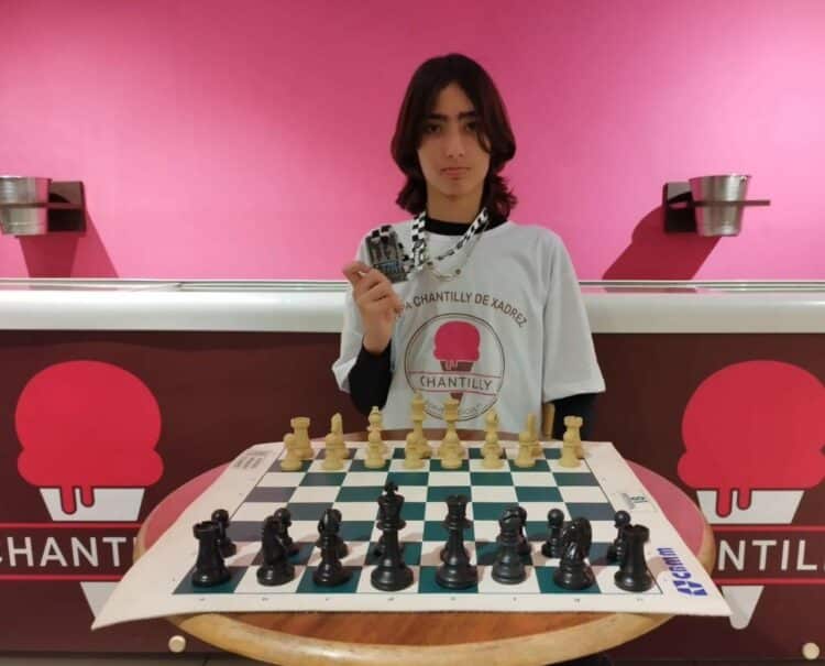 Alunos da Academia Araxaense de Xadrez representarão Araxá em torneio estadual em Uberaba