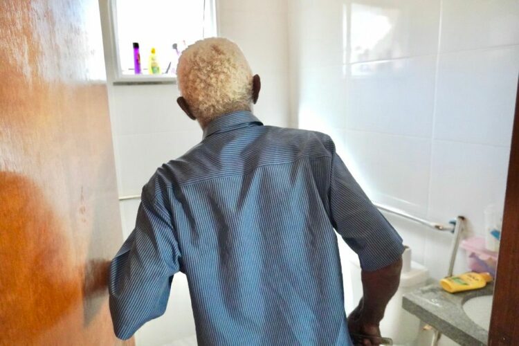 Prefeitura de Araxá já concluiu a reforma de 35 banheiros pelo projeto Belo Banho