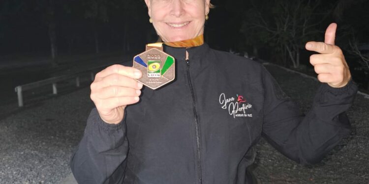 Jane Porfírio conquista sua primeira medalha no tiro esportivo