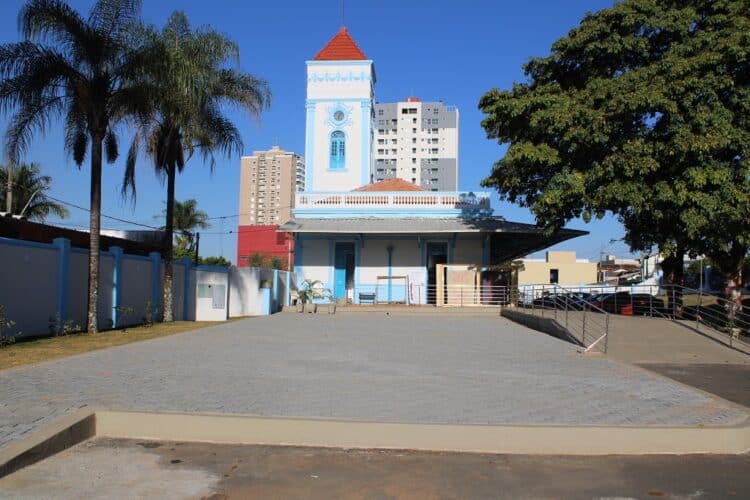 Sede da Fundação Cultural Calmon Barreto contempla exposições e espaços destinados a artistas