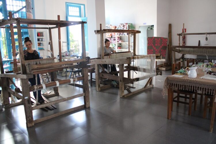 Sede da Fundação Cultural Calmon Barreto contempla exposições e espaços destinados a artistas