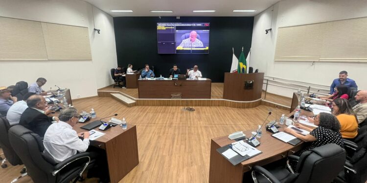 Vereadores aprovam crédito para recuperação de erosão no Bairro Pão de Açúcar