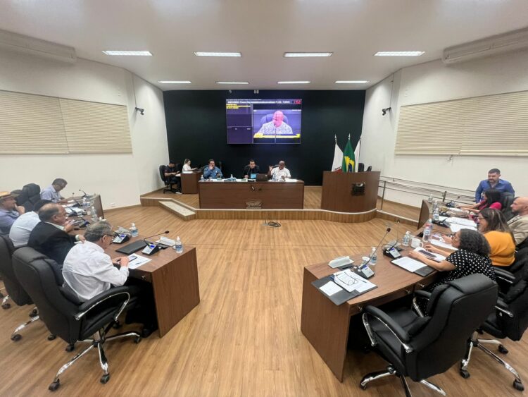 Vereadores aprovam crédito para recuperação de erosão no Bairro Pão de Açúcar