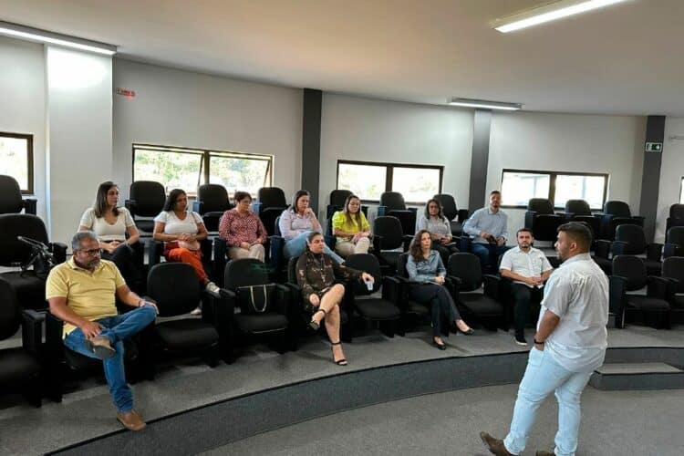 Sine Araxá promove reunião com agências de emprego para impulsionar políticas públicas do setor