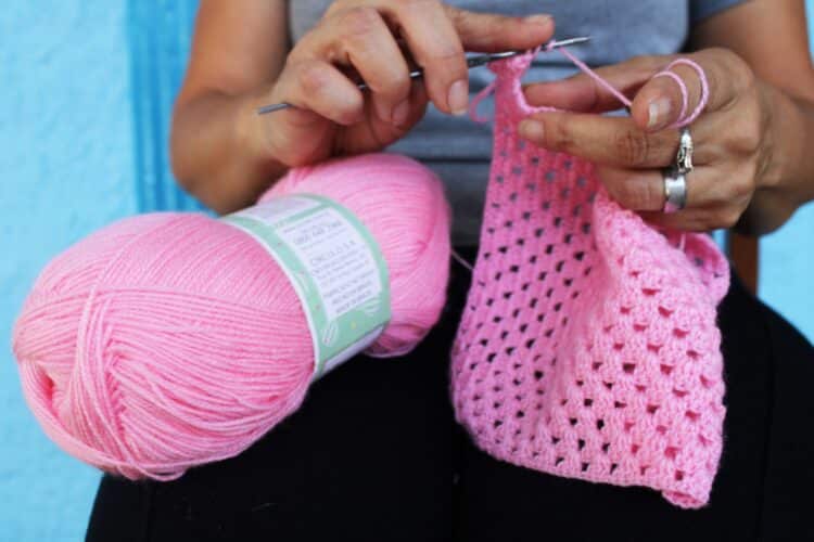 Ateliê de Tecelagem abre 15 vagas para o curso de crochê e tricô