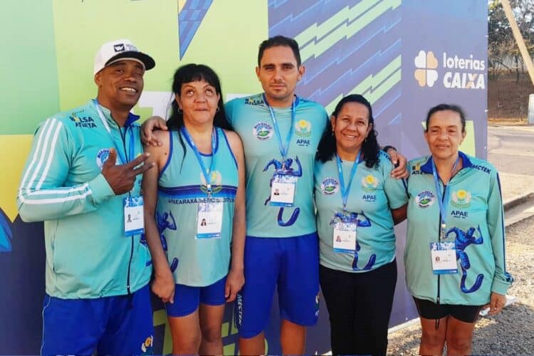 Atletas paralímpicos de Araxá conquistam 33 medalhas em torneio realizado em Belo Horizonte
