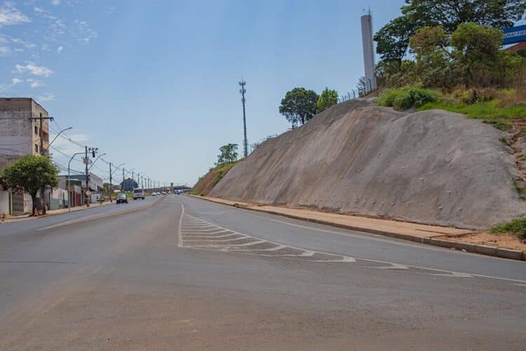 Ministério Público conclui que não houve sobrepreço na obra do talude da avenida Hitalo Ros