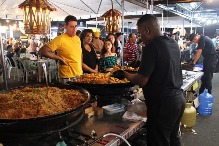 Big Food Torresmo reúne mais 12 mil pessoas na Fundação Cultural Calmon Barreto