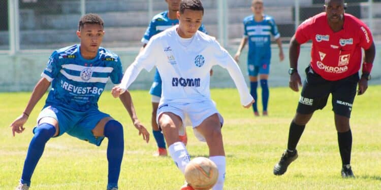 Octogonal final Mineiro: Dínamo sub-17 vence Siderúrgica; Sub-15 empata