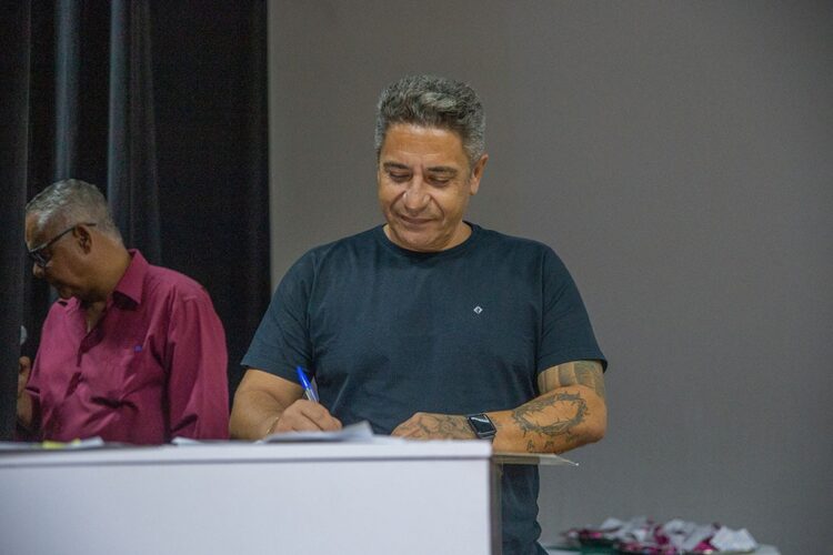 Prefeitura de Araxá entrega certificados de formatura dos Agentes Comunitários de Saúde e de Combate às Endemias