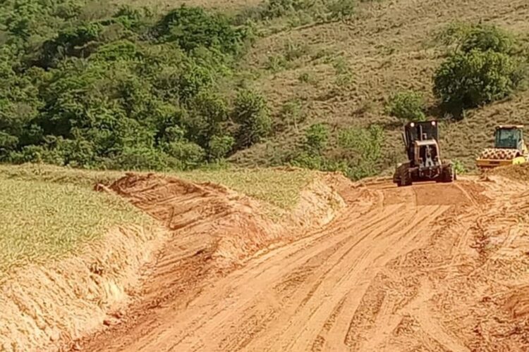 Secretaria de Agricultura e Pecuária intensifica manutenção nas estradas rurais