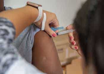 Confira o cronograma de vacinação contra a Covid-19 para esta segunda-feira (04)