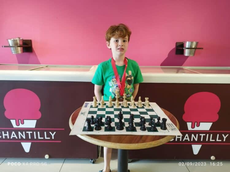 Bruno Alexandre é campeão da 15ª Copa Chantilly de Xadrez