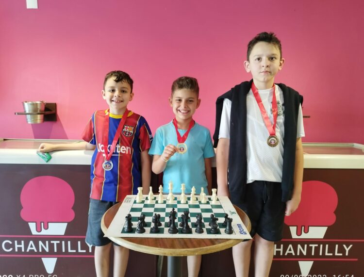 André Felipe é campeão da 16ª Copa Chantilly de Xadrez