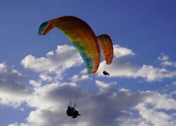 Campeonato Brasileiro de Parapente e Pré-Mundial movimentam a economia e o turismo em Araxá