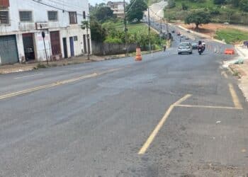 Trecho da avenida Senador Montandon fica parcialmente interditado a partir desta terça