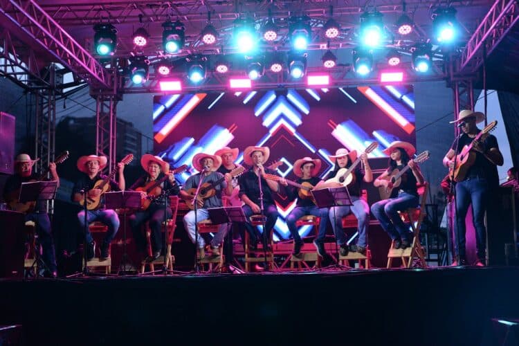 “Batatinha Quando Nasce…” reúne mais de 6 mil pessoas na Fundação Cultural Calmon Barreto