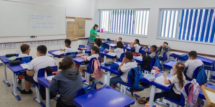 Está aberto o Cadastro Escolar 2024 para o Ensino Fundamental e Médio de escolas públicas; prazo vai até 6 de novembro