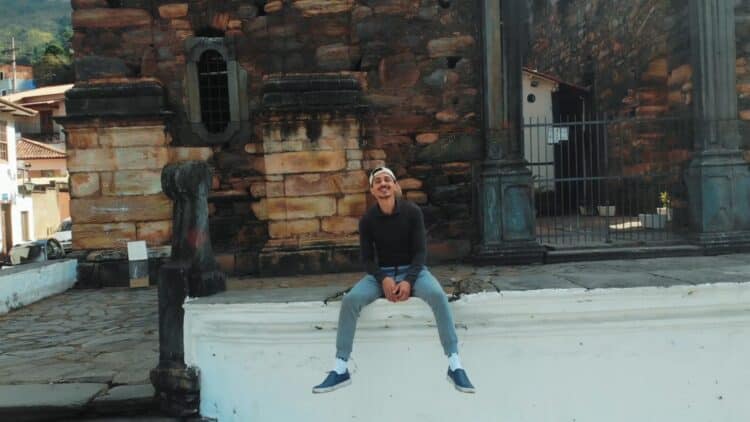 Agá Erre lança o videoclipe da canção “Um Belo Dia”