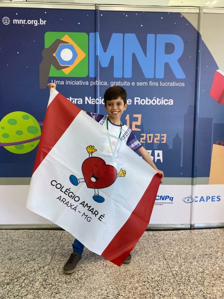 Aluno do Colégio Amar é… projeta o nome de Araxá na MNR – Mostra Nacional de Robótica 2023 de Salvador para o mundo