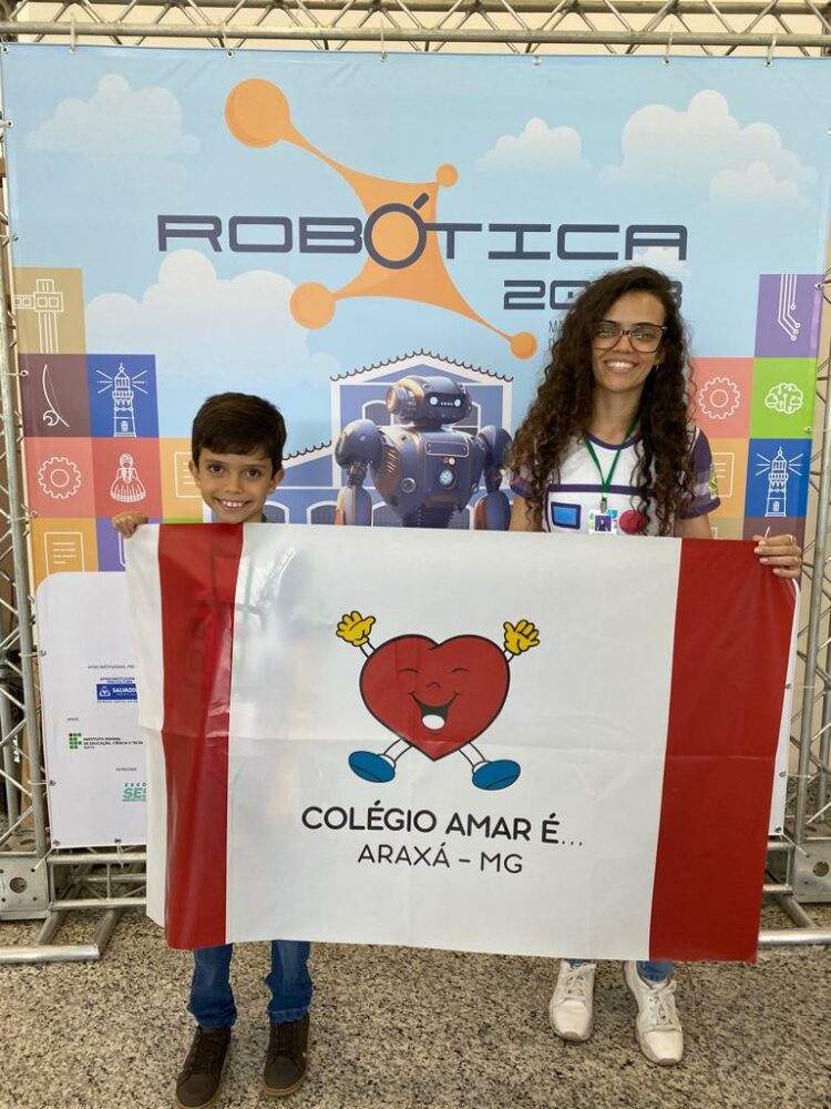 Aluno do Colégio Amar é… projeta o nome de Araxá na MNR – Mostra Nacional de Robótica 2023 de Salvador para o mundo