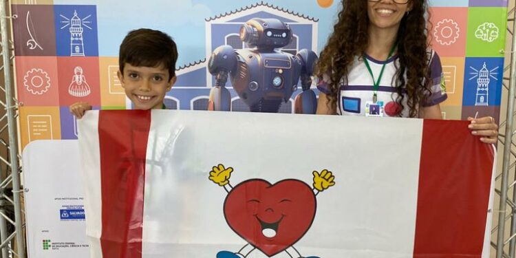 Aluno do Colégio Amar é… projeta o nome de Araxá na MNR – Mostra Nacional de Robótica 2023 de Salvador para o mundo
