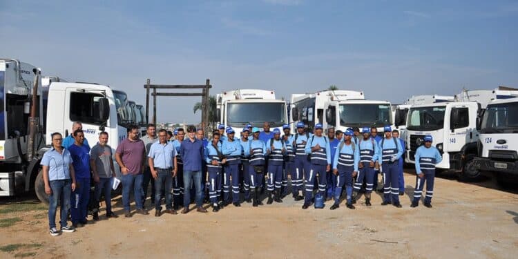 Prefeitura de Araxá inicia novo sistema da coleta de lixo urbano; confira as melhorias