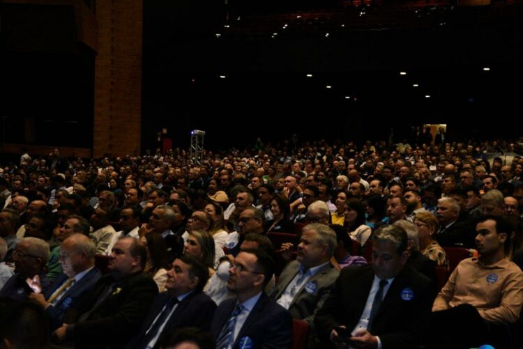 Crise financeira: Araxá participa de Mobilização Municipalista em Brasília; evento reuniu 3 mil prefeitos