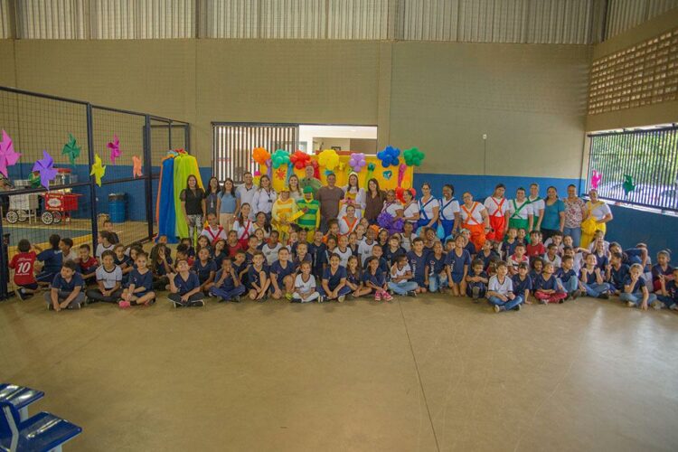 Secretaria de Educação abre Semana da Criança no Oratório Nossa Senhora Auxiliadora