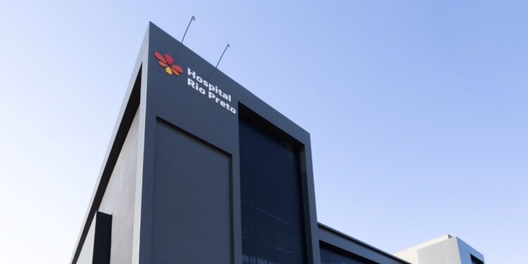 Hapvida registra receita líquida de R$6,8 bilhões no 3T23, aumento de 8,9% e Ebitda de R$742 milhões, crescimento de 46,9%