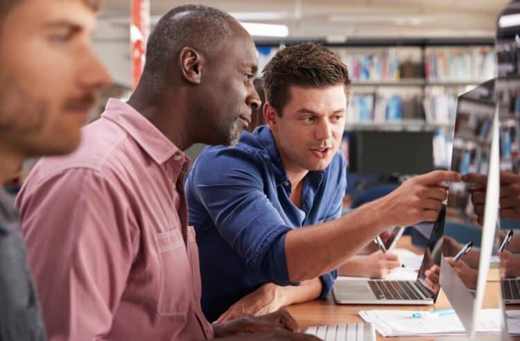 Polo UAB Araxá abre processo seletivo para vaga de tutor em Licenciatura em Letras/ Português e em Computação