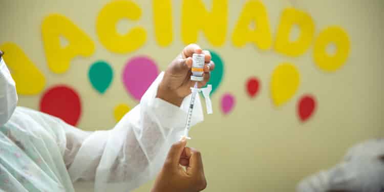 Confira o cronograma de vacinação contra a Covid-19 para a próxima quinta-feira (09)