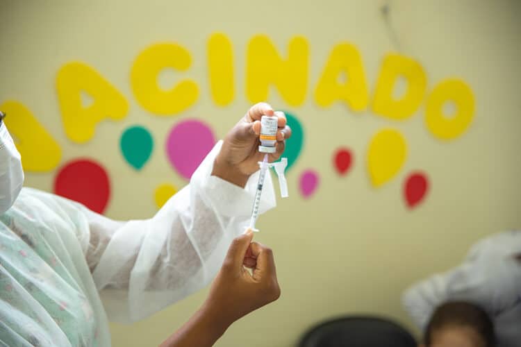 Confira o cronograma de vacinação contra a Covid-19 para a próxima quinta-feira (09)