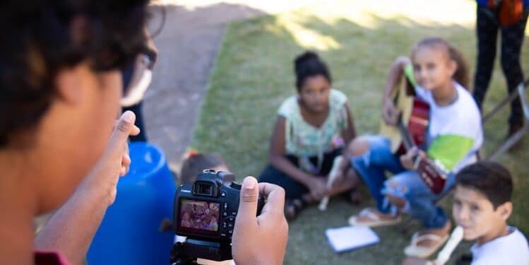 Crianças e adolescentes do bairro Shopping Park de Uberlândia-MG apresentarão trabalhos na Mostra do Projeto CineOLHAR
