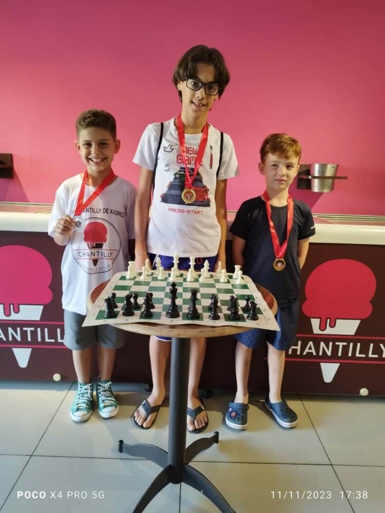 Erasmo conquista a 18ª Chantilly de Xadrez