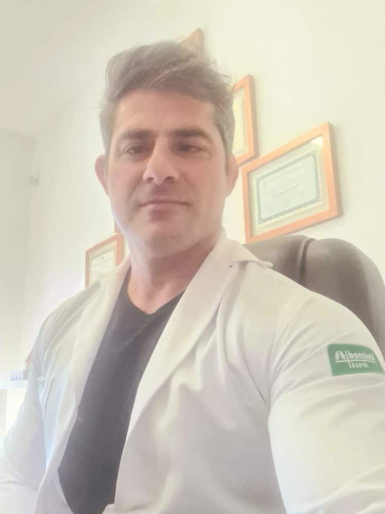 Dor no joelho? Entenda as causas dessa queixa frequente nos consultórios