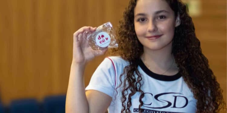 Feira no Colégio São Domingos destaca a força e a relevância do empreendedorismo jovem