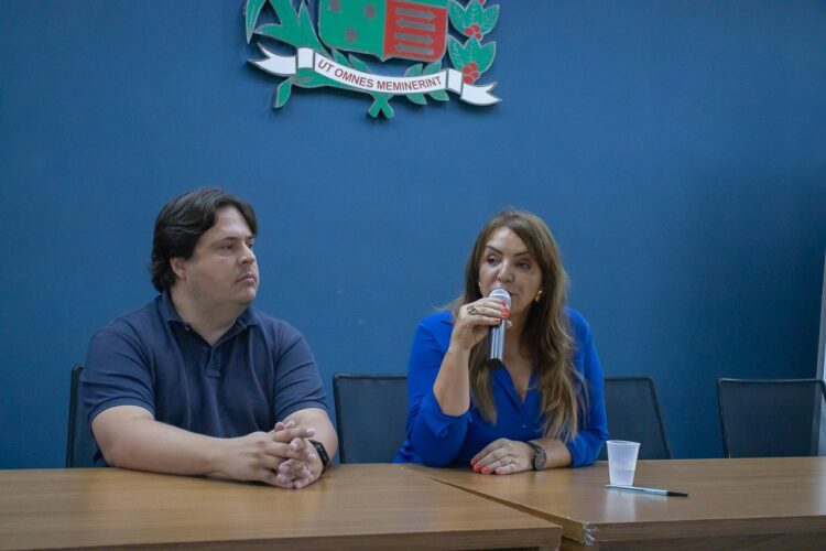 Prefeitura de Araxá entrega Certificação Ocupacional aos futuros candidatos a diretor escolar