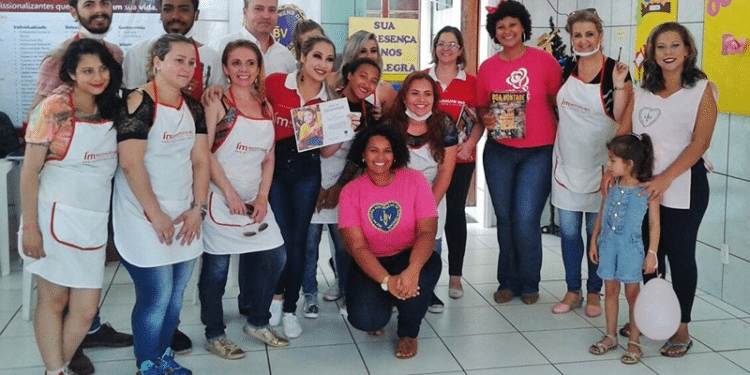 No voluntariado, o “chega pra lá” na solidão