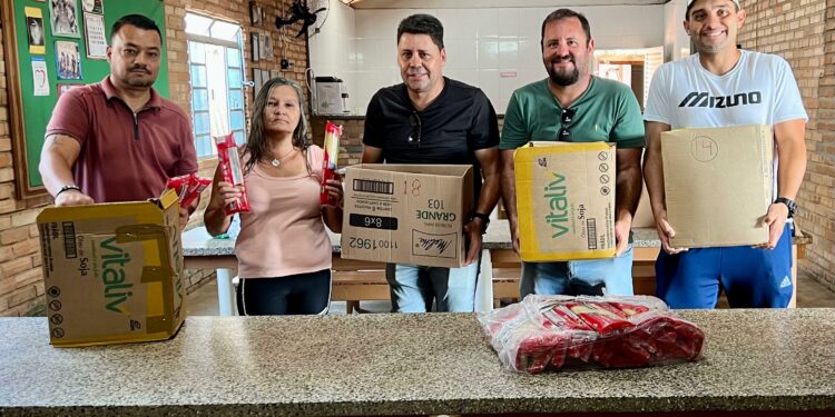 Ruralão 2023 arrecada 22 cestas básicas e 400 litros de óleo e contempla quatro entidades