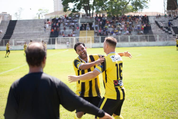 Fazenda Máfia vence o Curva de Rio e sai na frente na decisão do Ruralão 2023