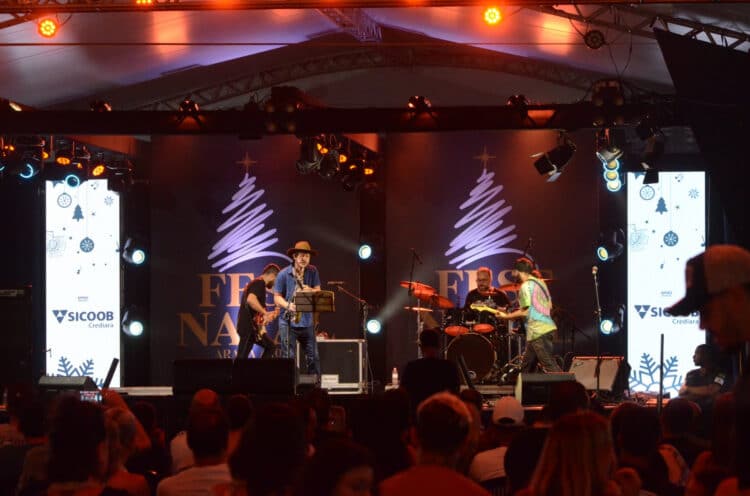 Semifinal do Concurso de Novos Talentos é nesta quarta (20); 17 artistas concorrem aos prêmios