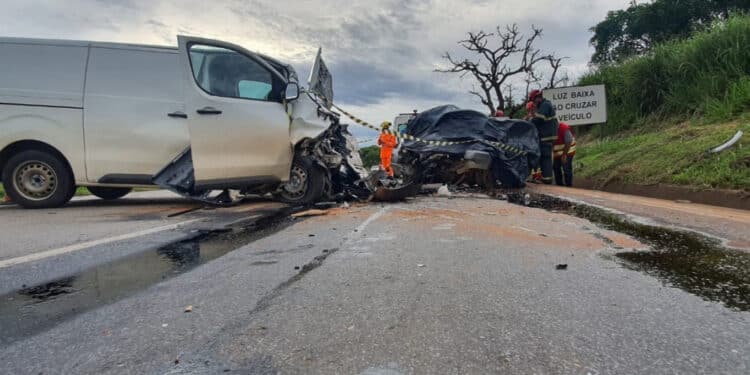 Prefeitos, vereadores, deputados, ANTT e Sociedade Civil Organizada debatem sobre a duplicação da BR-262 na próxima sexta (26)