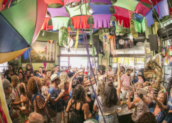 Faturamento em bares e restaurantes deve crescer até 15% no Carnaval; confira a expectativa no Sul de Minas