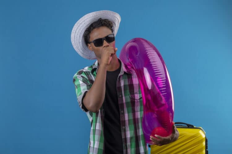 Viagem de férias pode deixar você mais suscetível a doenças; saiba como se proteger