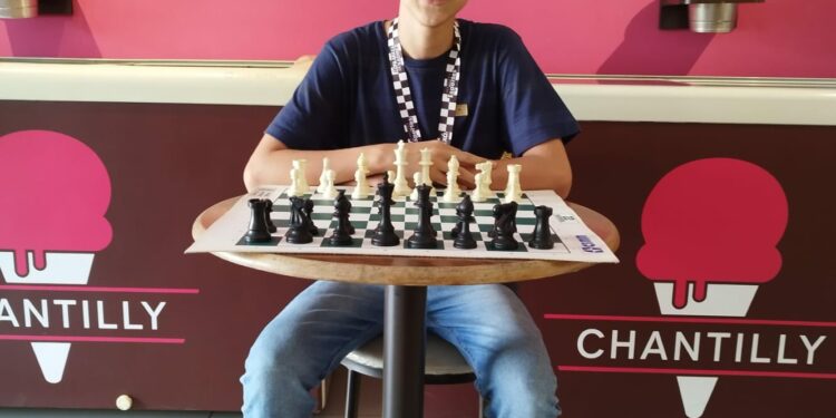 Edgard é Campeão da 13ª Copa Araxá de Xadrez