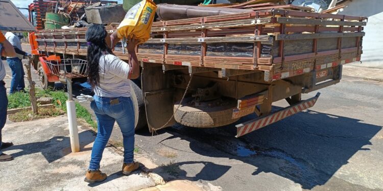 Bairro Pedra Azul recebe Mutirão de Limpeza Contra a Dengue neste sábado (10)