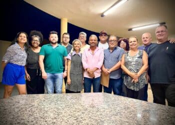 Walter Jr é eleito por aclamação presidente da Associação da Imprensa Araxaense