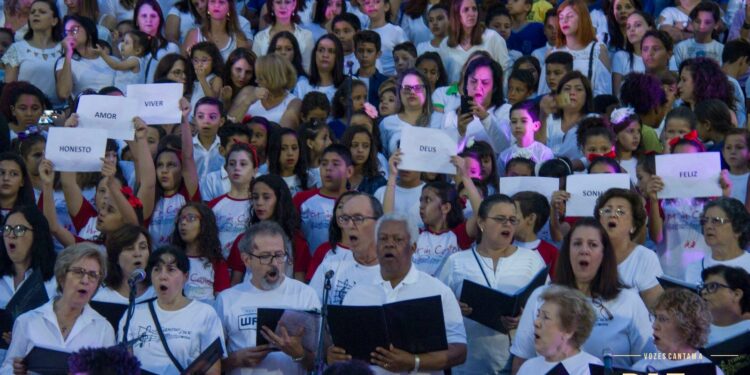Ouro Fino celebra aniversário com a volta do evento “Vozes Cantam a Esperança”
